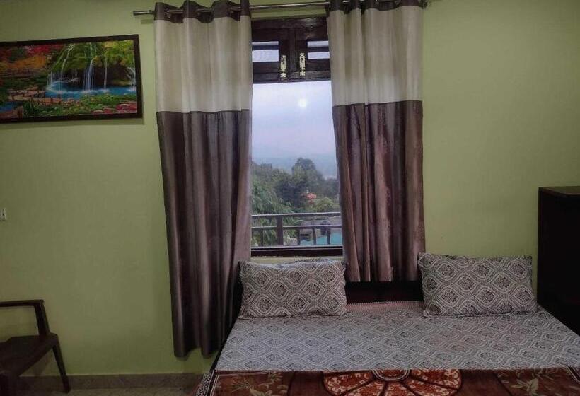 Трехместный Номер Классика, Oyo 81211 Ss Guest House