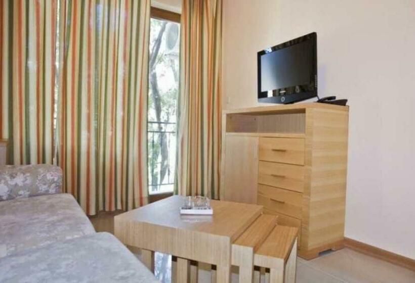 Семейный Полулюкс, Oasis Park Hotel   New Managment
