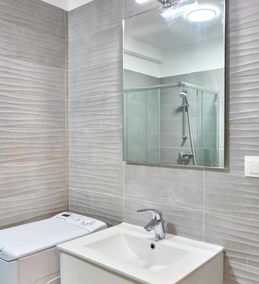 استودیوی لوکس, Grup Casa Del Mar