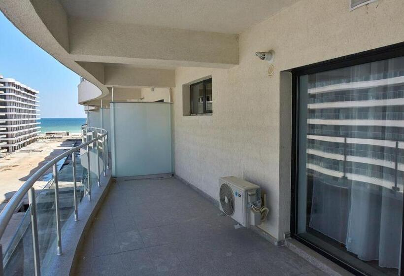 استودیوی استاندارد, Grup Casa Del Mar