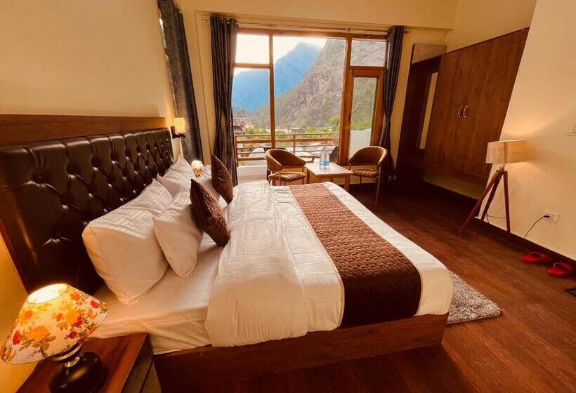 디럭스 룸, Winterline Resort, Kasol   A Four Star Luxury Resort