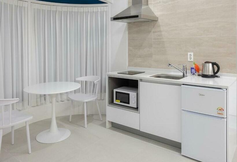 Номер Deluxe Вид на Море с Балконом, White Castle Pension