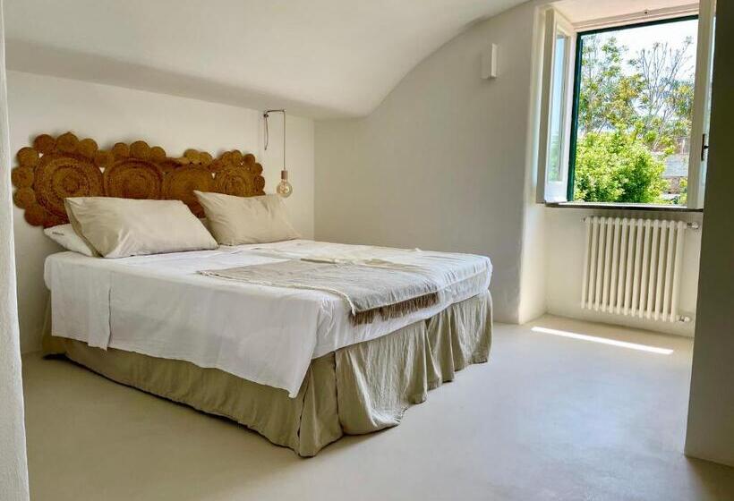 اتاق لوکس با بالکن و چشم‌انداز دریا, Villa Morea & Rooms In Procida