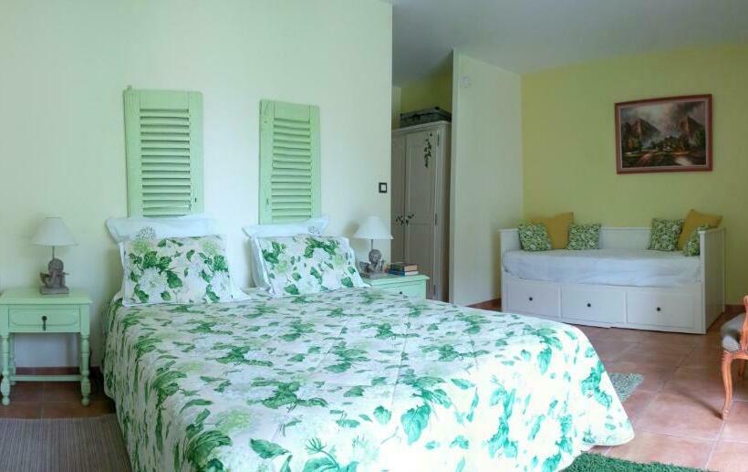 Номер Deluxe, Le Presbytère De Vieuvy