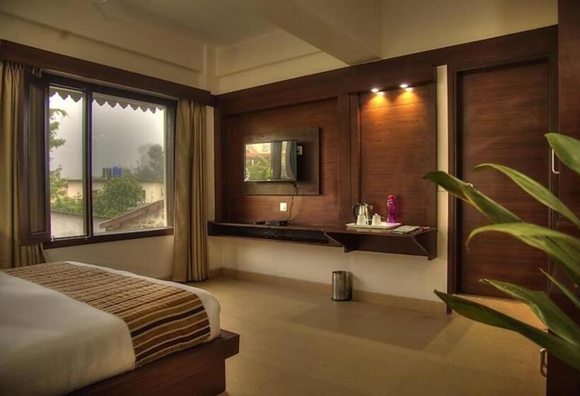اتاق لوکس, Goroomgo Luxury Palm Bhimtal   Luxury Room   Excellent Customer Service   Best Seller