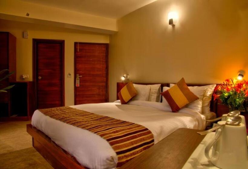 اتاق سوپریور, Goroomgo Luxury Palm Bhimtal   Luxury Room   Excellent Customer Service   Best Seller