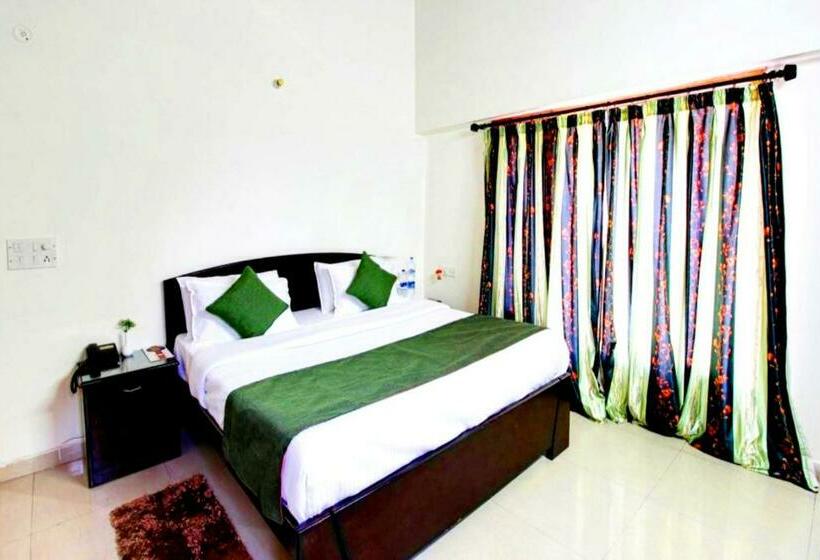 اتاق لوکس, Goroomgo Luxury Palm Bhimtal   Luxury Room   Excellent Customer Service   Best Seller