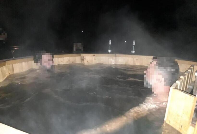 Дом 4 Спальни, Pensiunea Buna Ziua