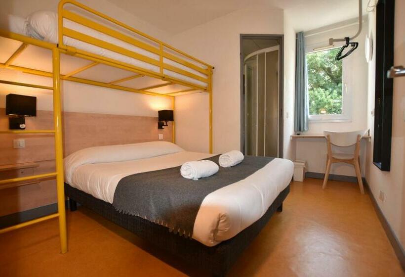Номер Стандарт Трехместный, Face West Le Pontet