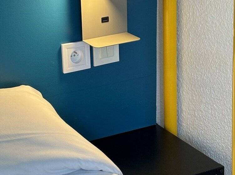 Номер Стандарт Трехместный, Face West Le Pontet