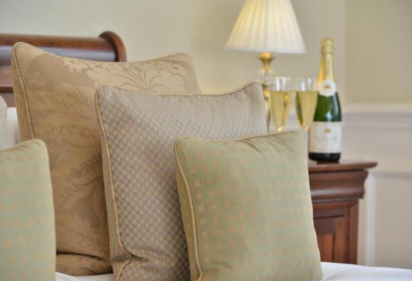Номер Стандарт Вид на Сад, Goldsborough Hall