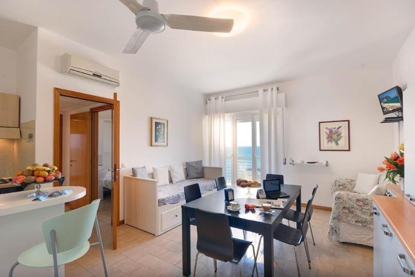 جناح عائلي, Il Conero Mare