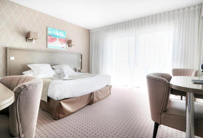 اتاق استاندارد با چشم‌انداز دریا, Hôtel La Petite Sirène Quiberon