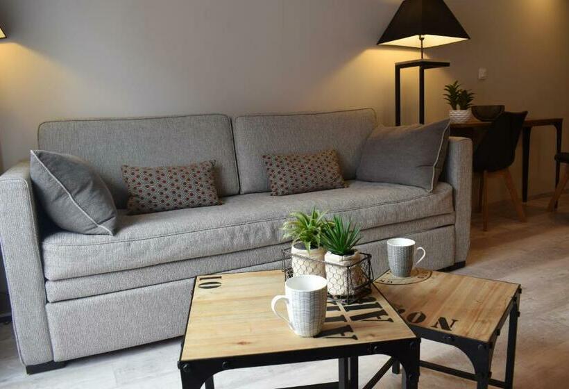 Полулюкс, Suite Appart Hôtel La Loggia By M Spa