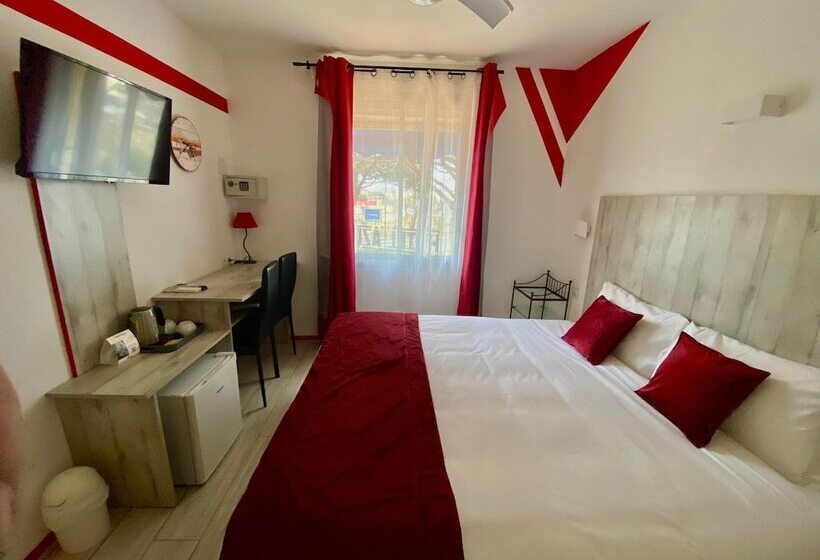 Номер Комфорт, The Originals City, Hôtel Azur,fossurmer