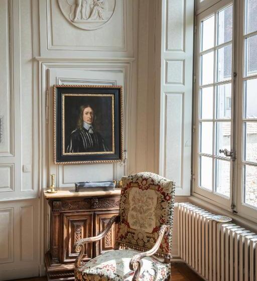 Номер Стандарт, L Hotel De Panette, Un Exceptionnel Château En Ville   Cathédrale