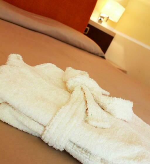 اتاق استاندارد سه نفره, Bv Airone Resort