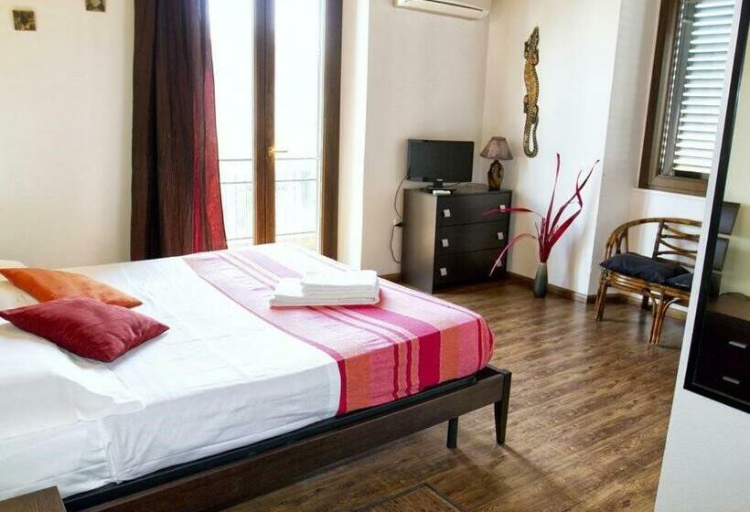 Номер Стандарт, Cuscino E Cappuccino B&b