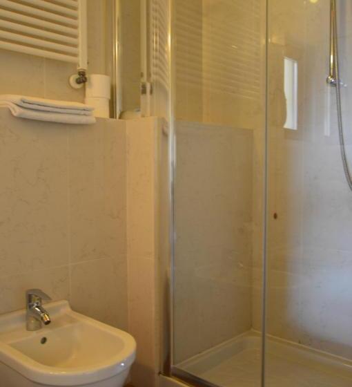 1 Bedroom Apartment Lake View, Garni Selene