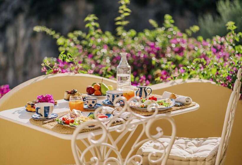 Полулюкс Боковой Вид на Море, Villa Mary Suites