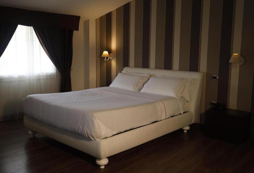 スイート, Virginia Resort & Spa   Adults Only