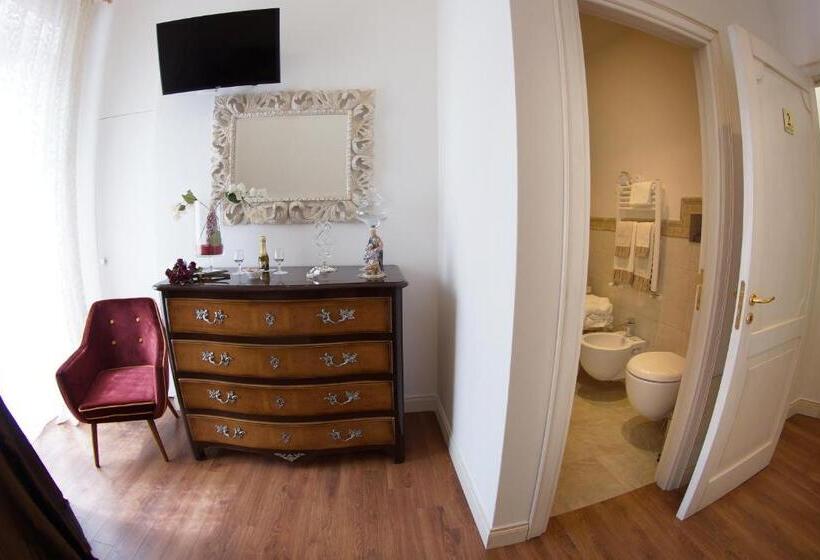 Номер Стандарт с Балконом, B&b Palazzo Del Teatro