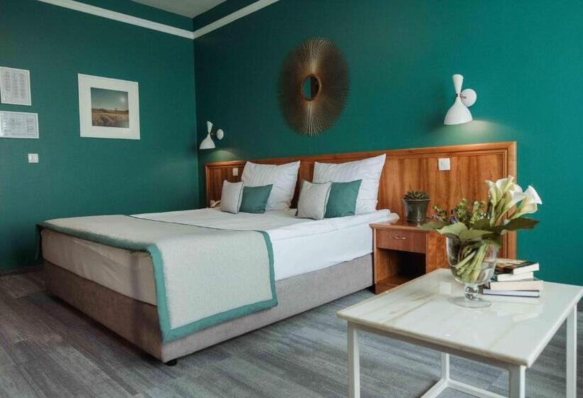 Номер Deluxe, đakovo
