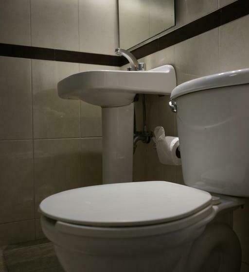 Quarto Estandar, Principal