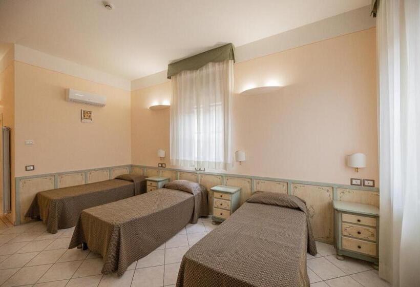 اتاق استاندارد سه نفره, Villa Santa Margherita   B&b