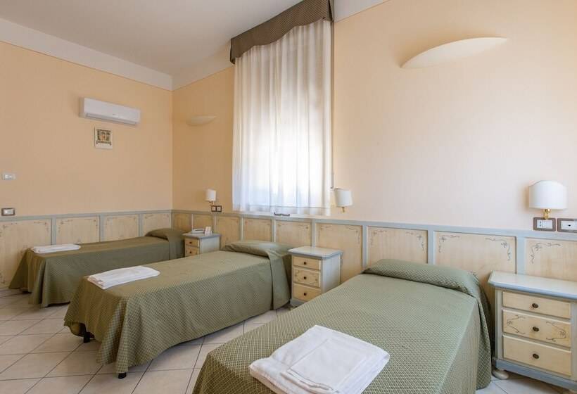 Quarto Triplo Superior, Villa Santa Margherita   B&b