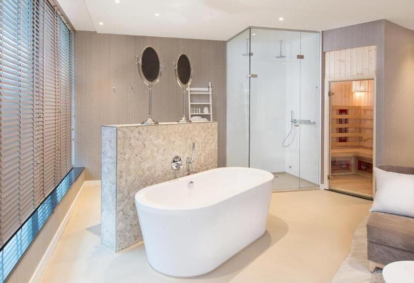 Люкс, Van Der Valk Hotel Veenendaal