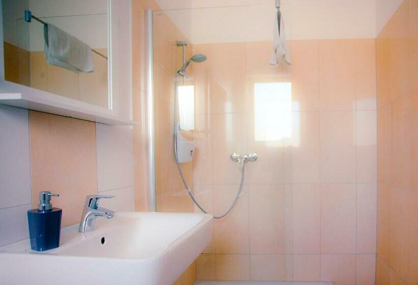 Номер Стандарт, Boardinghotel Heidelberg