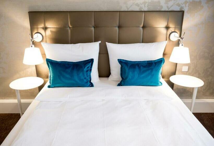 Стандартный Номер Кровать Кинг, Motel One Magdeburg