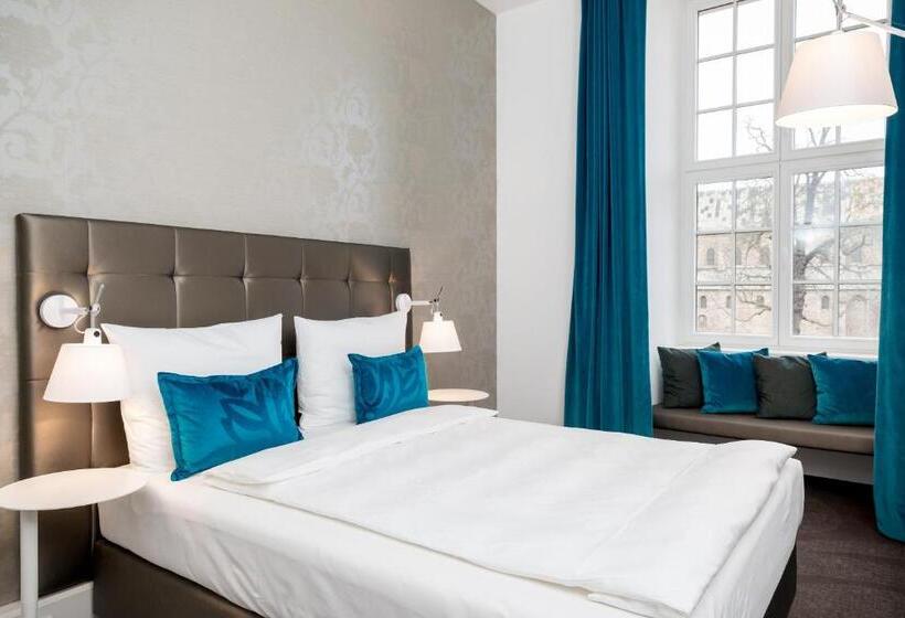 Номер Superior, Motel One Magdeburg