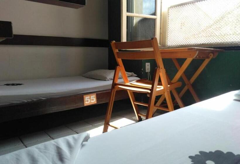 스탠다드 룸 공동 욕실, Laranjeiras Hostel