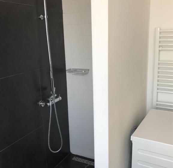 Appartamento 1 Camera da Letto con Terrazza, Rimini Tirana