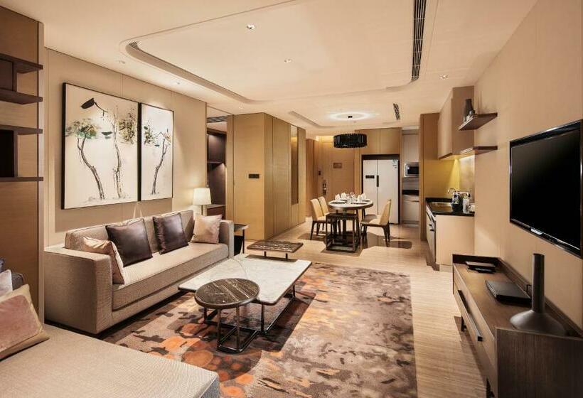 Апартаменты 1 Спальня, Hilton Jinan South Hotel & Residences