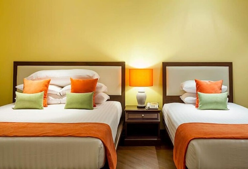 Президентский Люкс, Sir James Resort