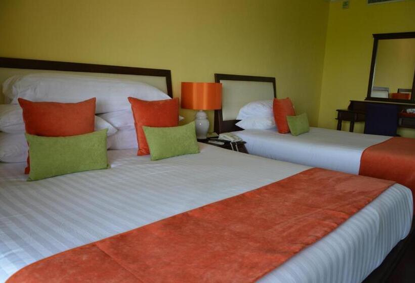 Президентский Люкс, Sir James Resort