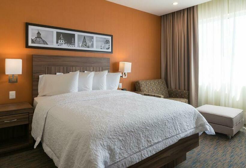 Номер Стандарт, Hampton Inn By Hilton Irapuato