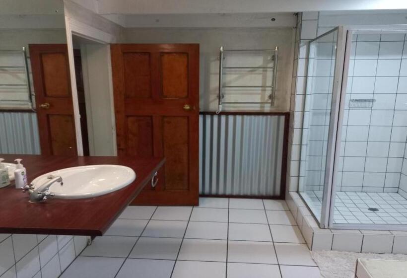 Номер Deluxe, Bains House