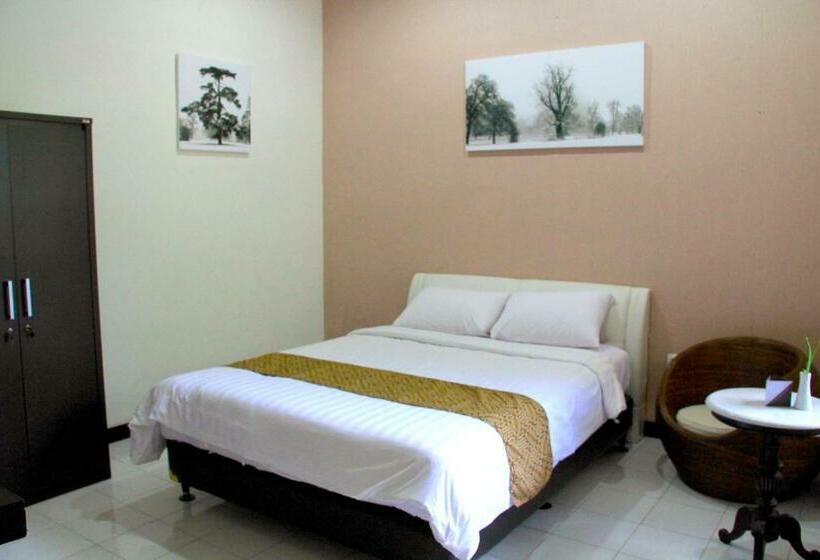 اتاق اجرایی, Griya Yunika Homestay