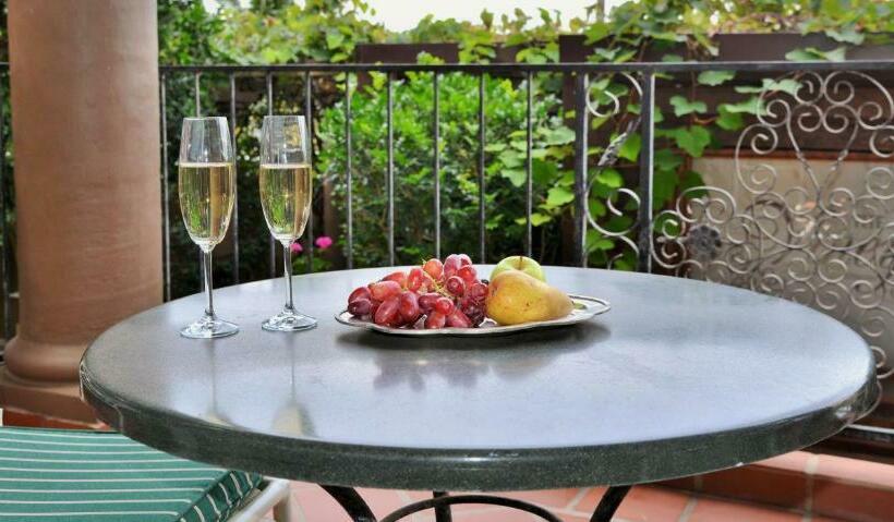 Номер Deluxe Вид на Море Боковой, The Vineyard On Ballito
