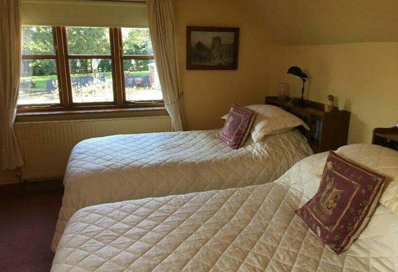 Трехместный Номер Комфорт, Castle Farmhouse Bed And Breakfast