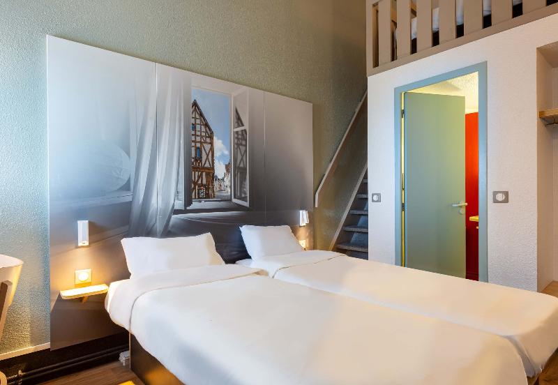 Четырехместный Номер Стандарт, B&b Hotel Chartres Le Forum