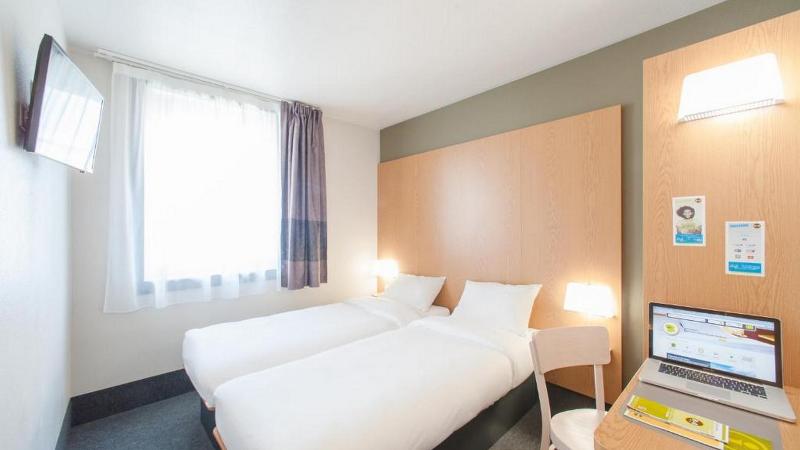 Четырехместный Номер Стандарт, B&b Hotel Clermont Ferrand Nord Riom