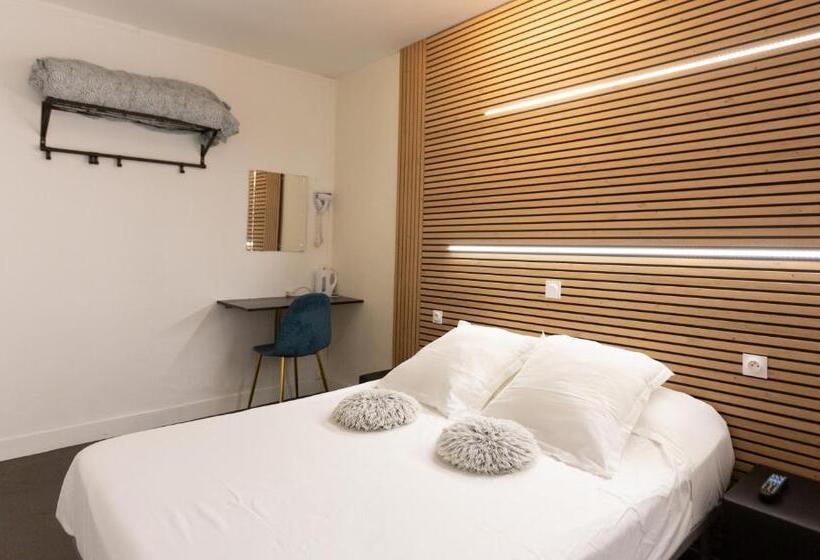 اتاق لوکس, Europe Blv