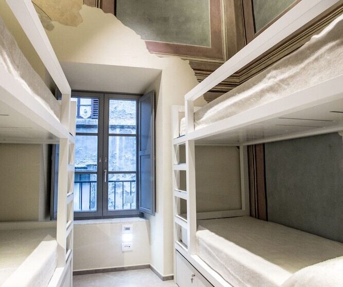تختخواب در اتاق مشترک, Little Italy Hostel Ex Chiesa S Donato