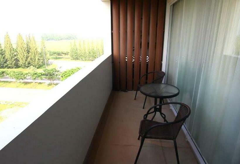 Полулюкс, Sakura Park Hotel & Residence