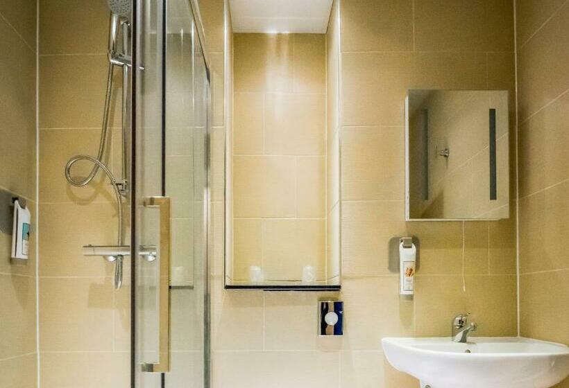 Номер Стандарт, Ibis Styles Birmingham Hagley Road